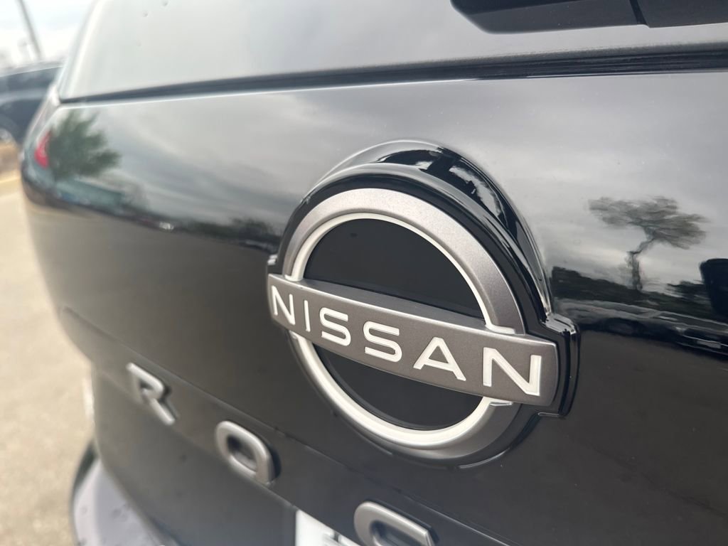 Certified 2024 Nissan Rogue Platinum w/ Platinum Premium Package image 40