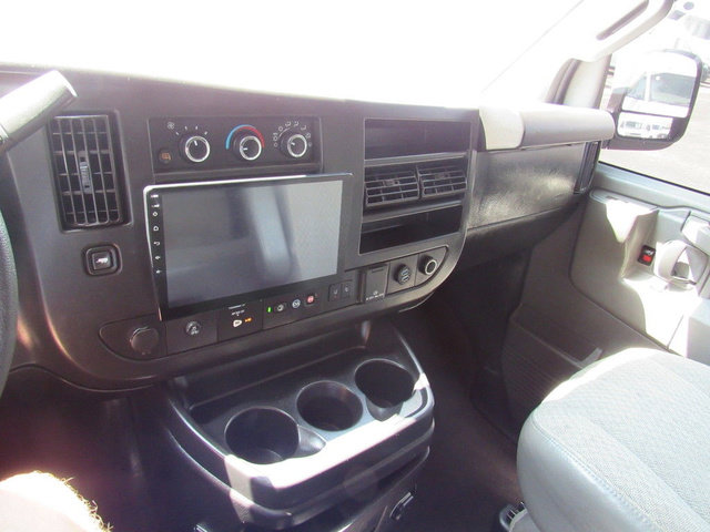 Used 2020 Chevrolet Express 2500 LT w/ LT Preferred Equipment Group RWD image 32