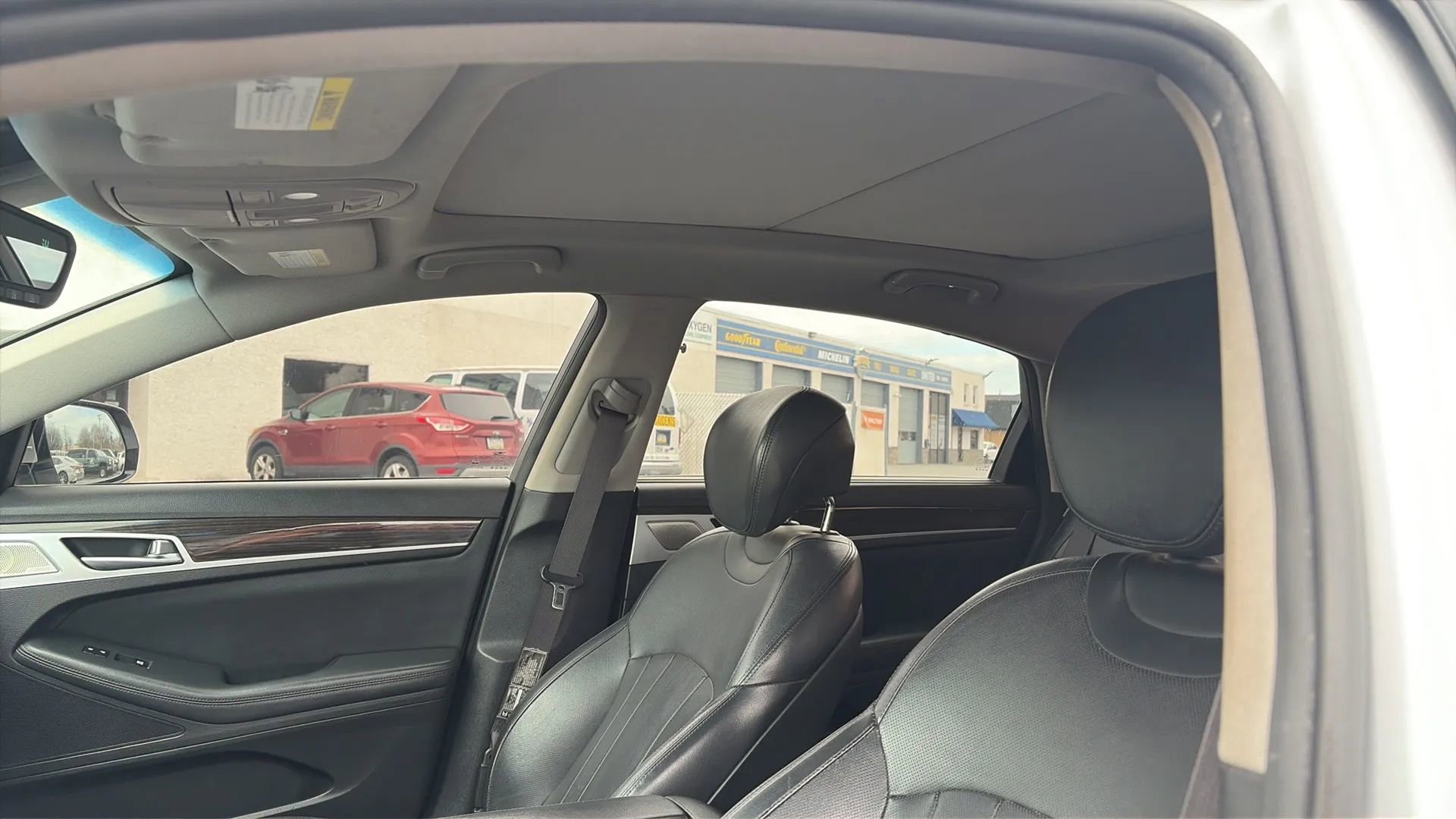 Used 2018 Genesis G80 3.8 w/ Option Group 02 image 44