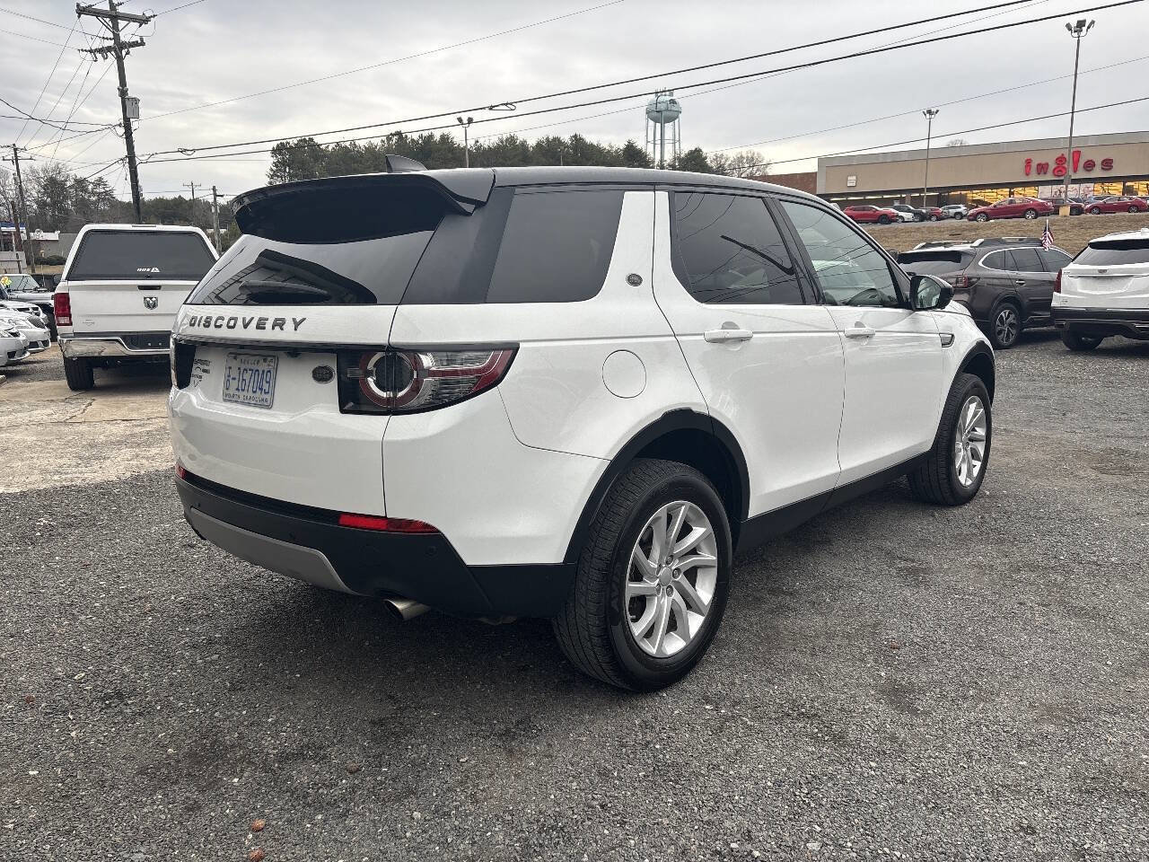Used 2017 Land Rover Discovery Sport HSE image 6