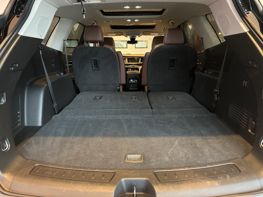 Used 2019 Buick Enclave Avenir w/ Avenir Technology Package image 11