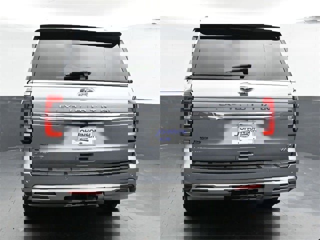 Used 2023 Ford Expedition Max Limited image 13