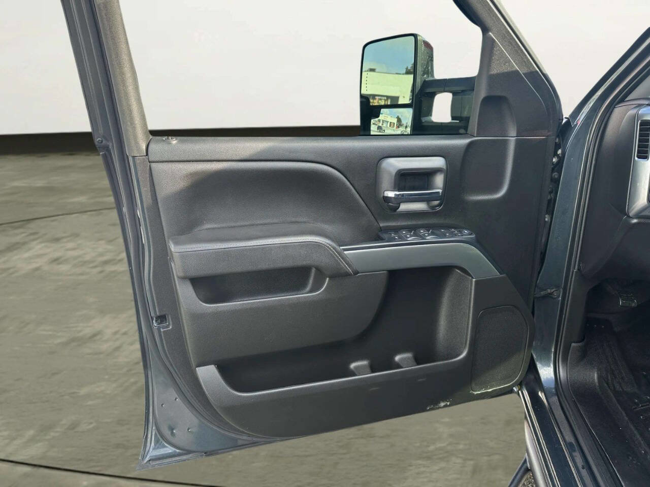 Used 2017 Chevrolet Silverado 1500 LT w/ All Star Edition image 11