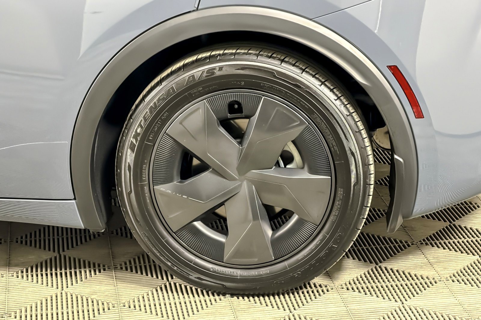 Used 2026 Toyota Prius Plug-In Hybrid image 25