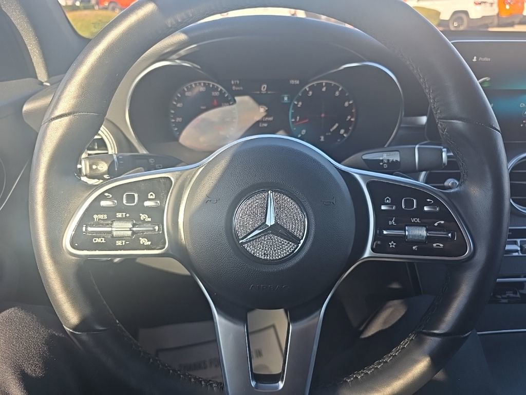 Used 2021 Mercedes-Benz GLC 300 4MATIC w/ Premium Package image 13
