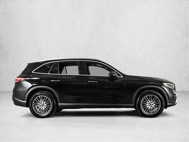 Certified 2026 Mercedes-Benz GLC 300 4MATIC image 4