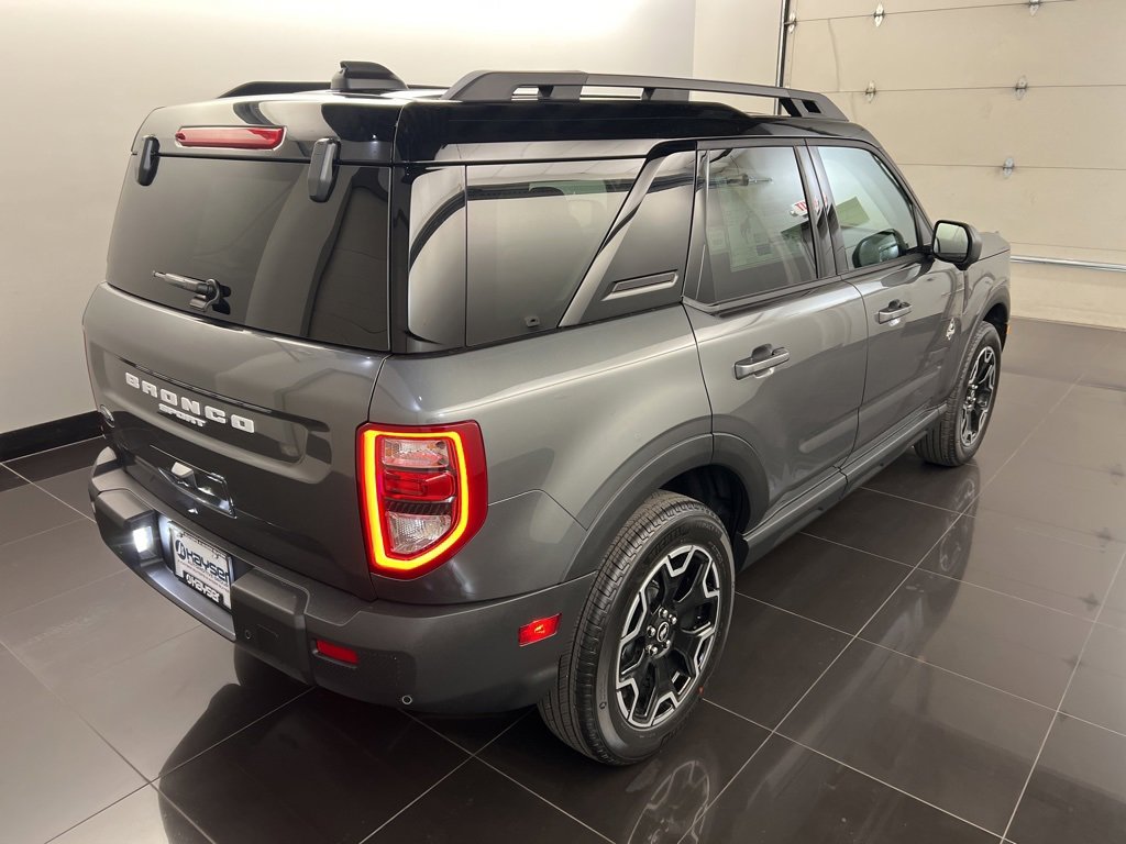 New 2025 Ford Bronco Sport Outer Banks w/ Outer Banks Tech Package+ image 6