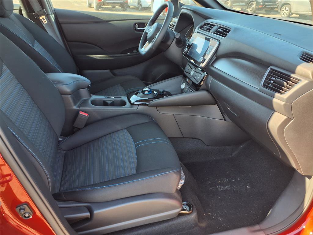 Used 2024 Nissan Leaf SV Plus image 11