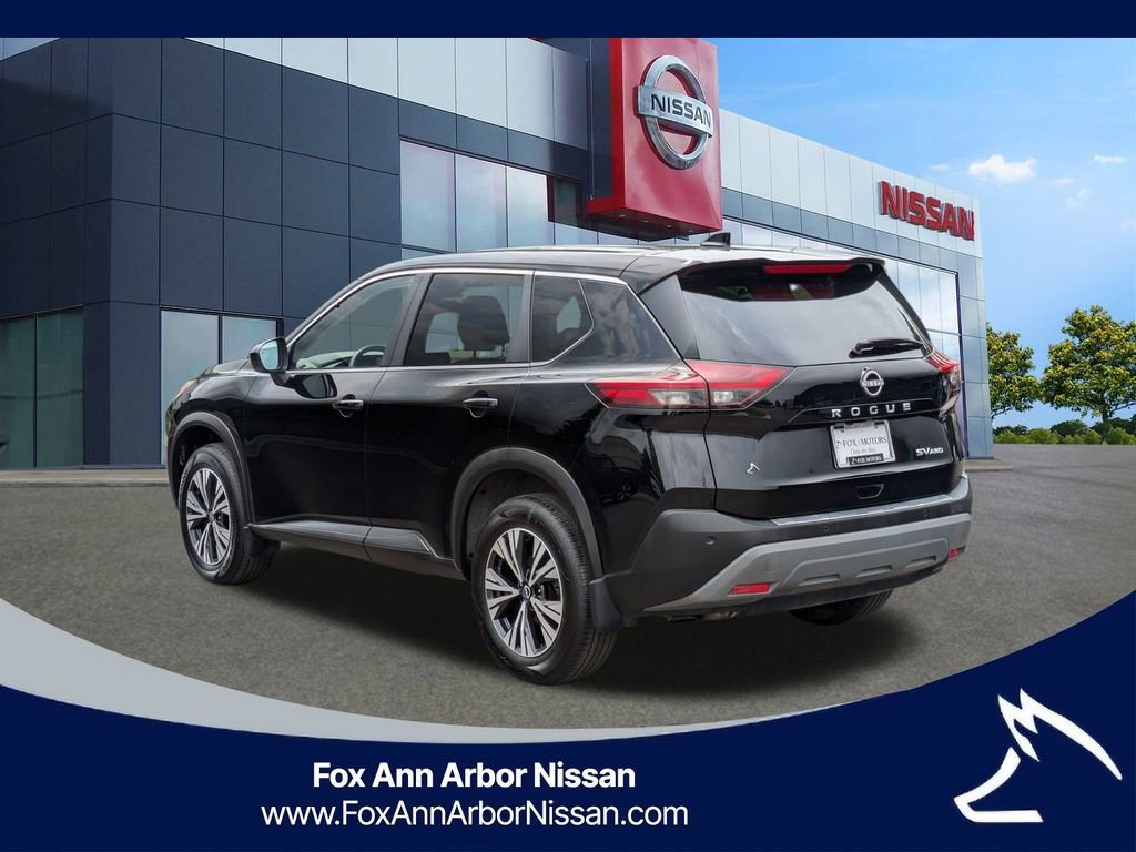 Certified 2023 Nissan Rogue SV image 3