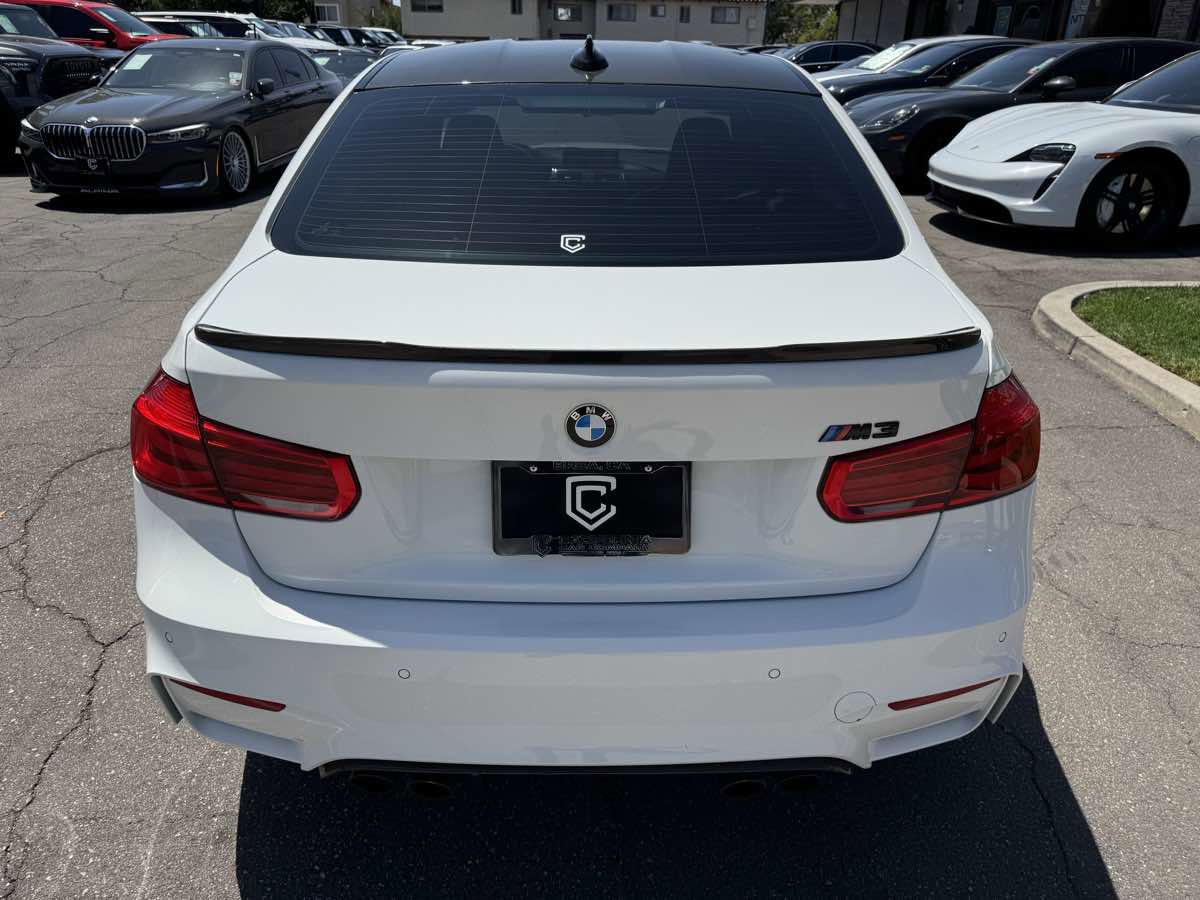 Used 2018 BMW M3 RWD image 5