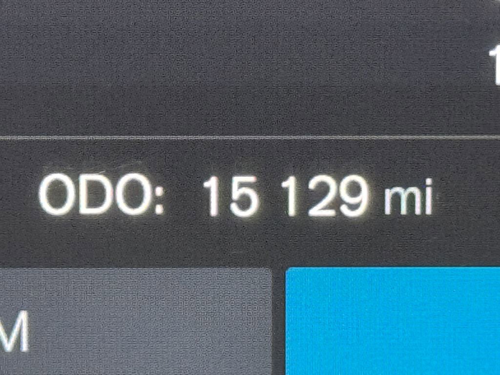 Used 2024 Volvo XC40 B5 Plus image 17