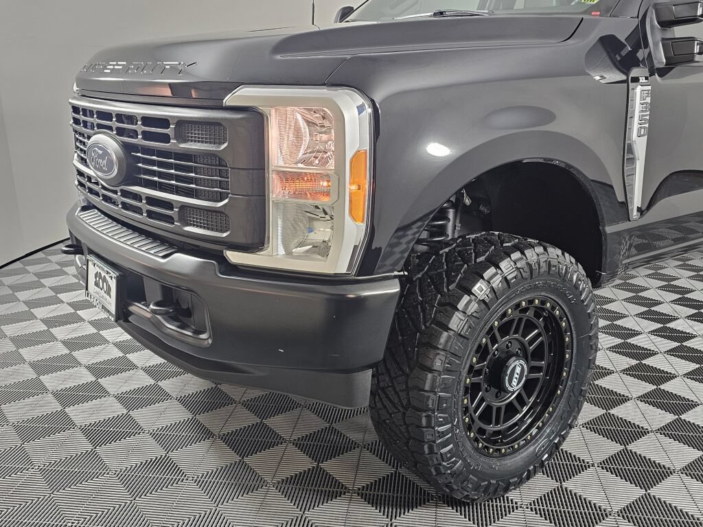 Used 2023 Ford F350 XL w/ XL Off-Road Package AWD/4WD image 11