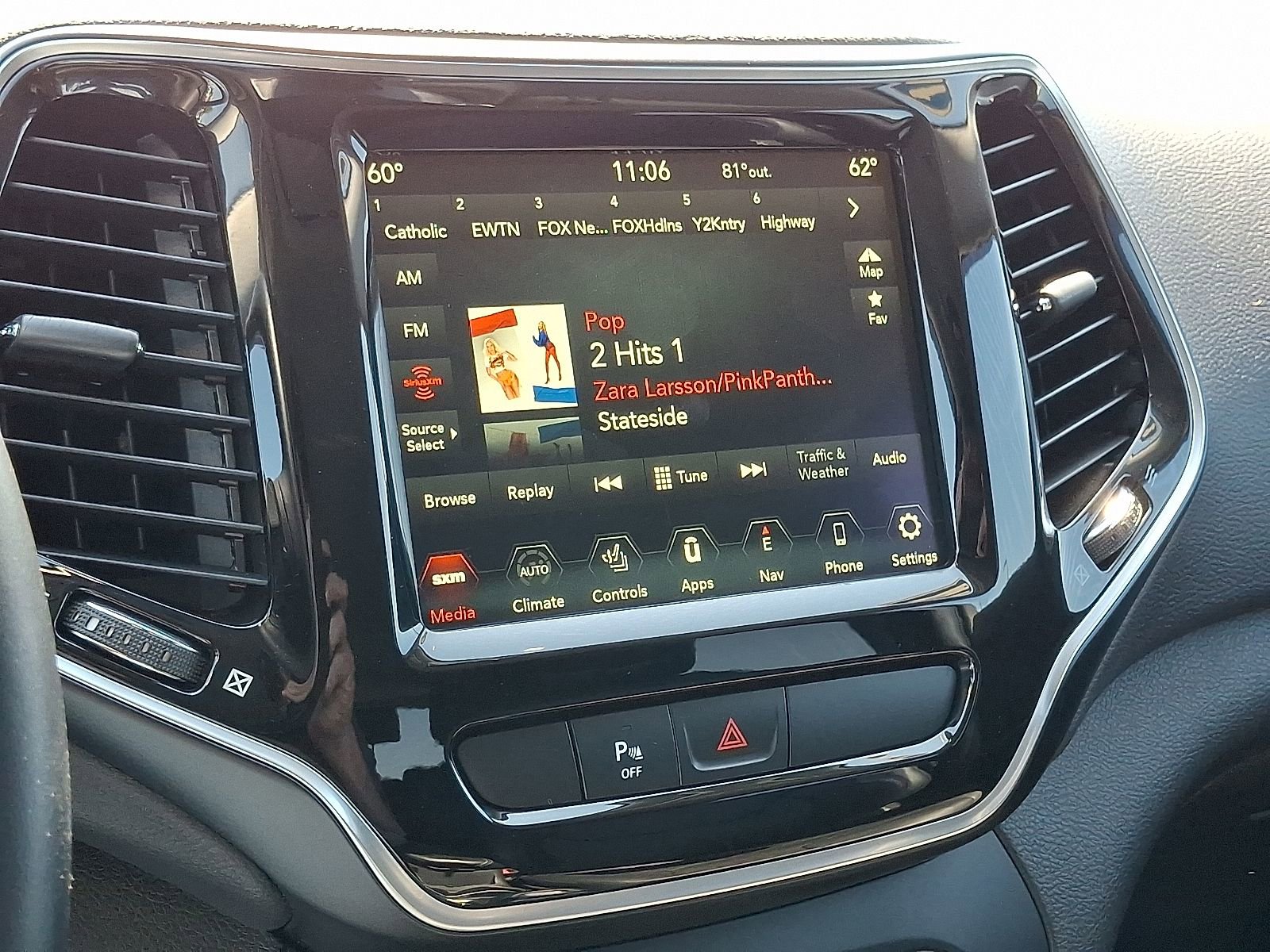 Used 2019 Jeep Cherokee Limited AWD/4WD image 19