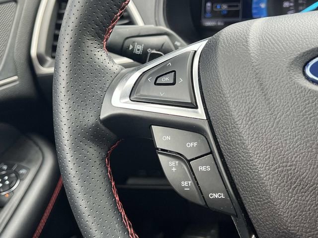 Used 2023 Ford Edge ST-Line w/ Class II Trailer Tow Package image 28