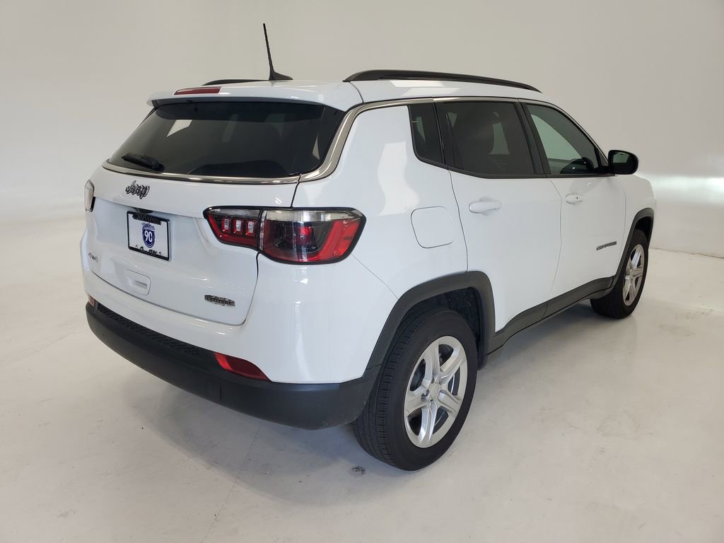 Used 2023 Jeep Compass Latitude AWD/4WD image 6