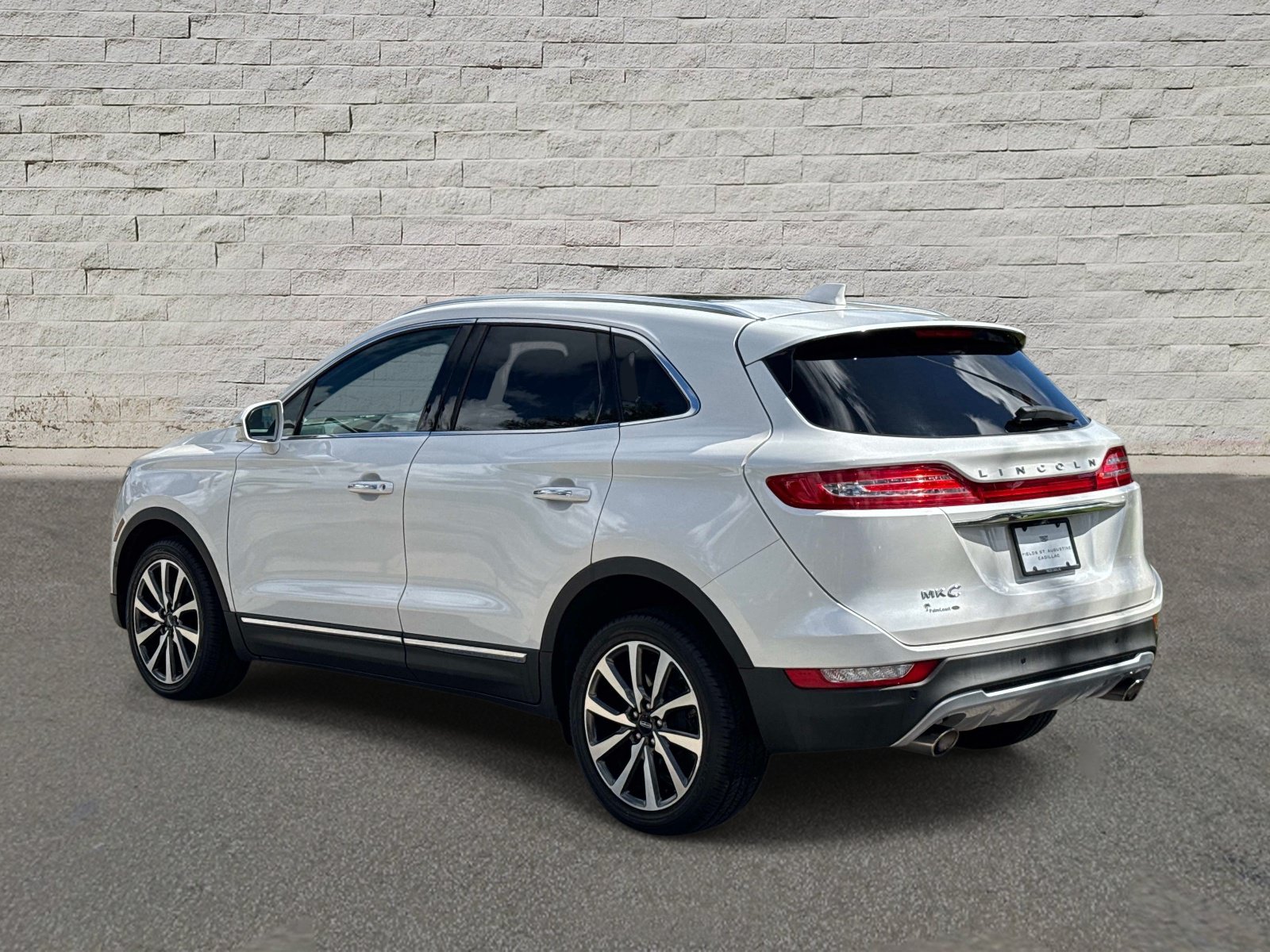 Used 2019 Lincoln MKC Reserve w/ MKC Technology Package FWD image 3