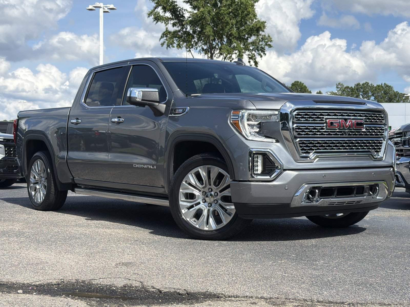 Used 2021 GMC Sierra 1500 Denali w/ Denali Ultimate Package AWD/4WD image 2