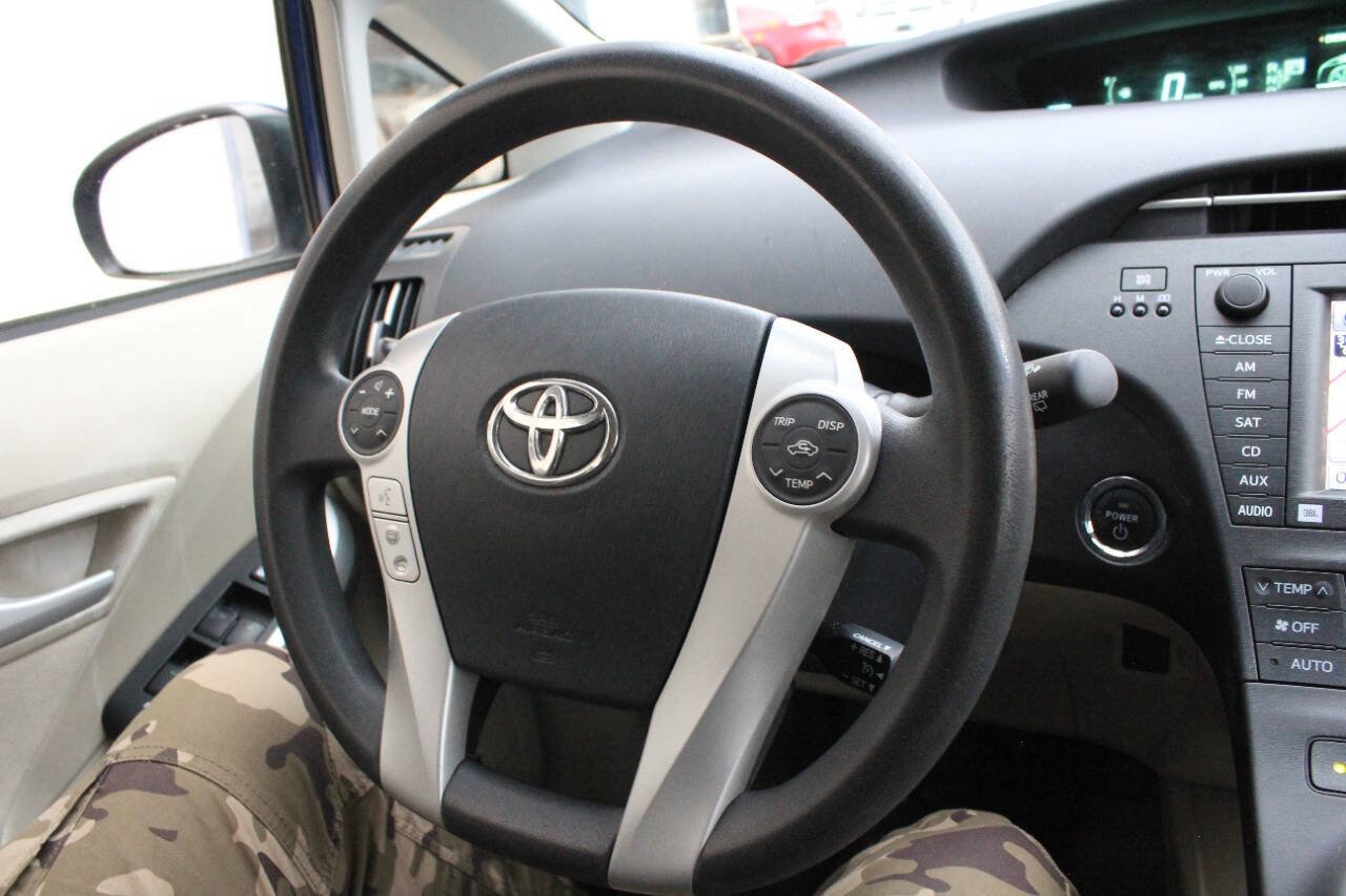 Used 2011 Toyota Prius Three w/ Navigation Pkg image 22