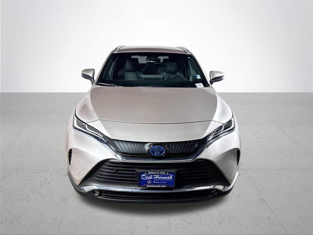 Used 2024 Toyota Venza Nightshade image 3