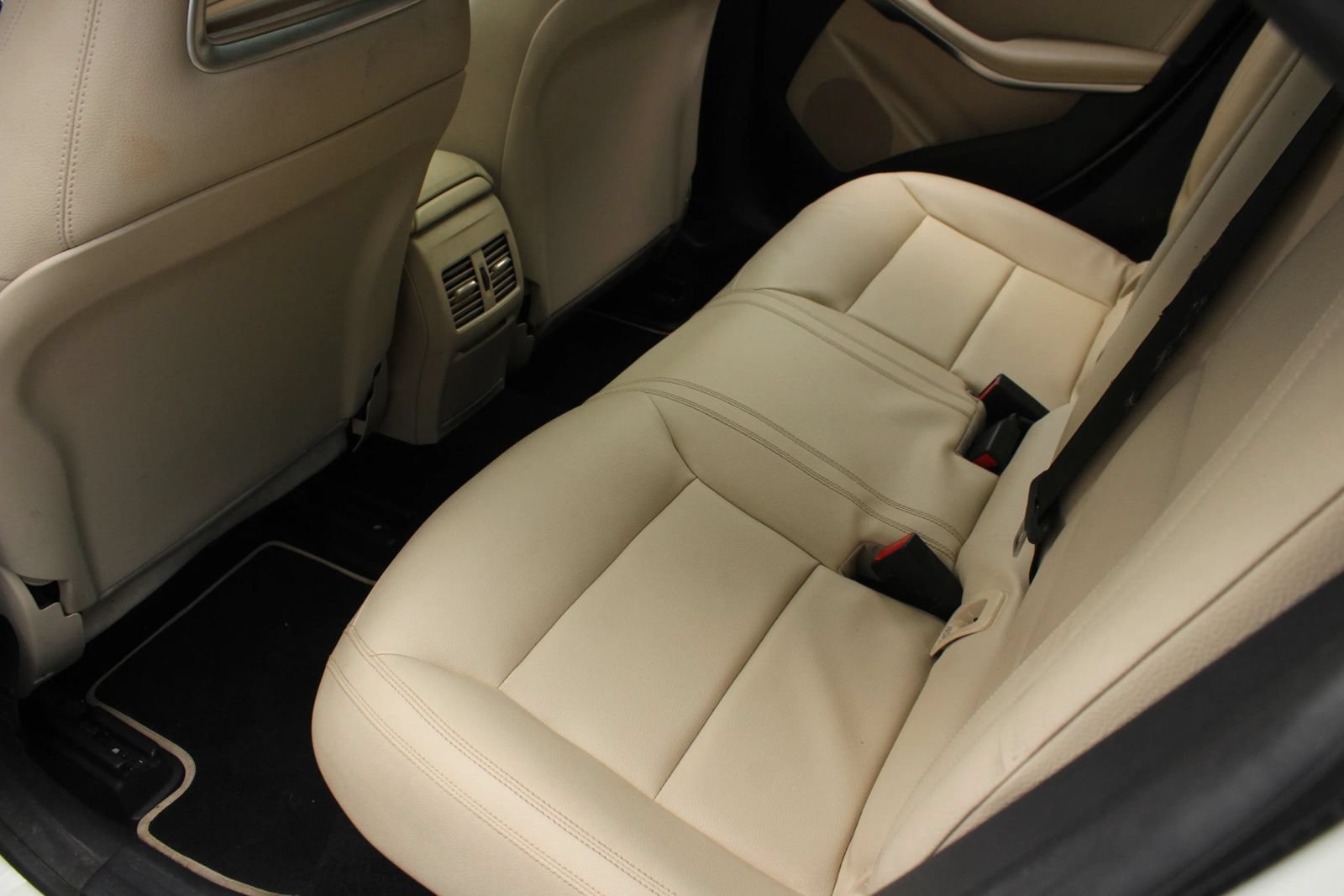 Used 2014 Mercedes-Benz CLA 250 4MATIC image 18