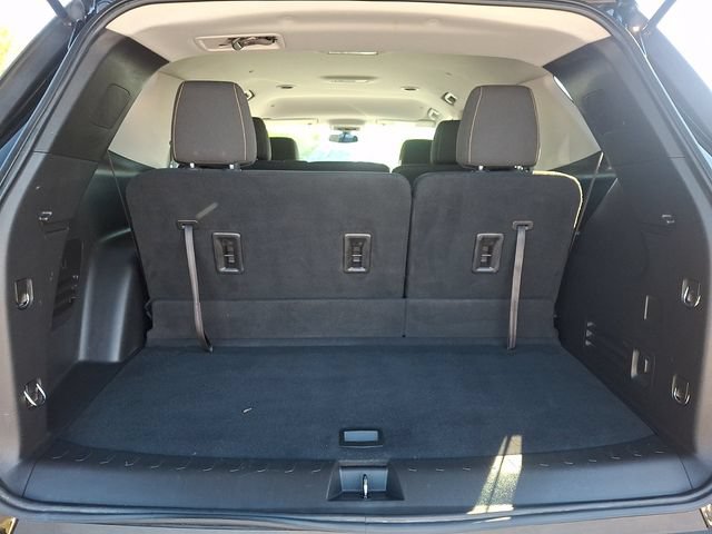 Used 2021 Chevrolet Traverse LS FWD image 28