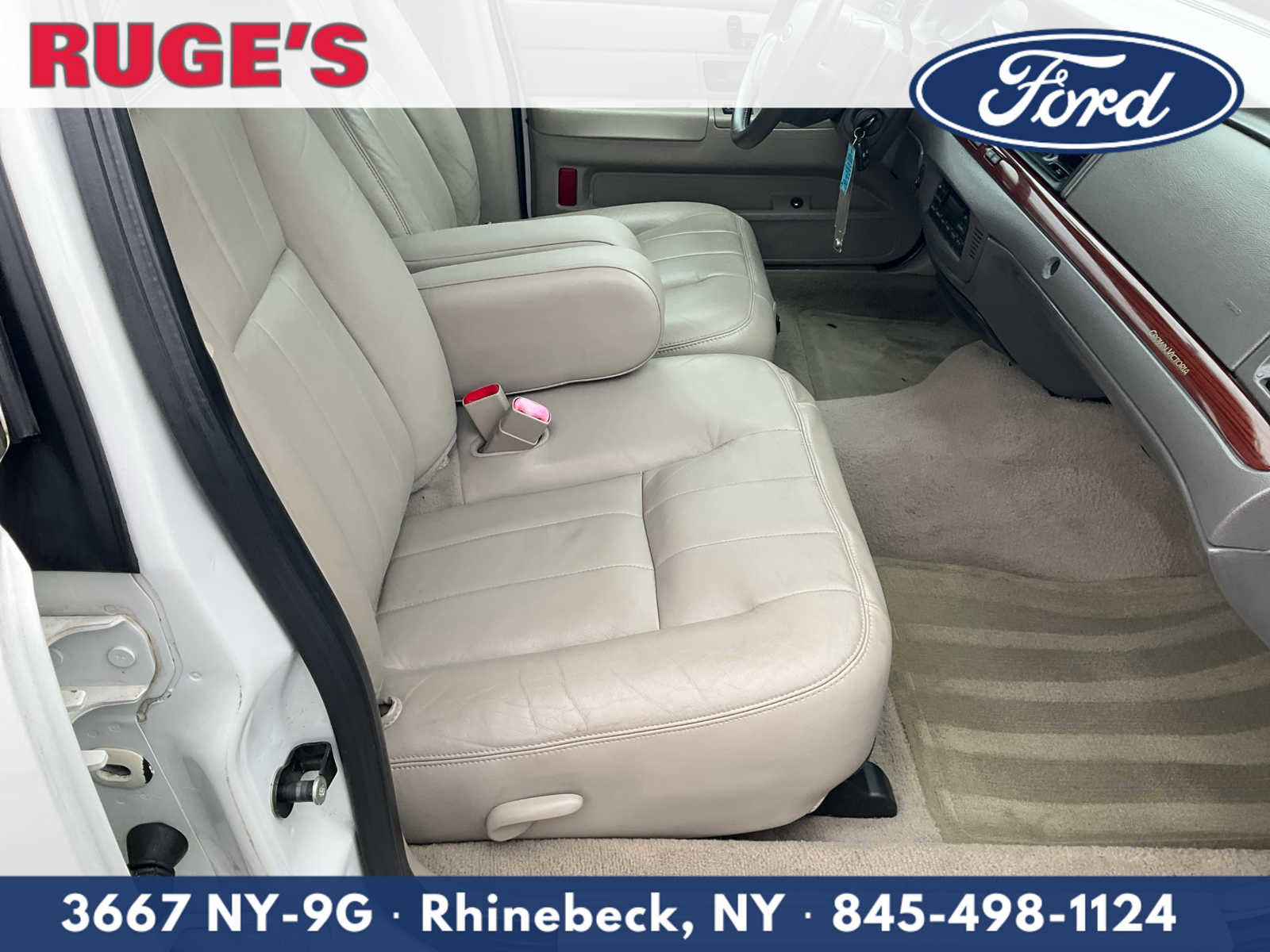 Used 2011 Ford Crown Victoria LX w/ Comfort Appearance Pkg RWD image 11