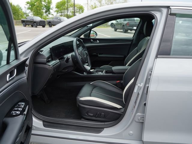Used 2025 Kia K5 GT-Line image 12