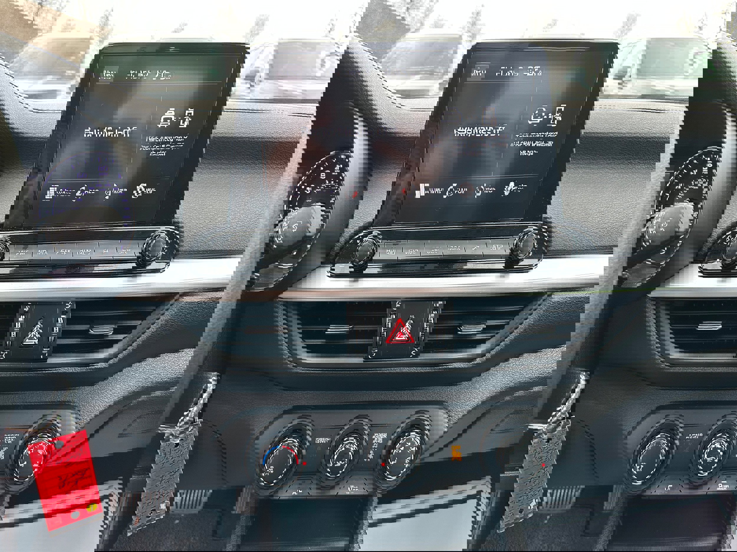 Used 2023 Kia Forte LXS image 33