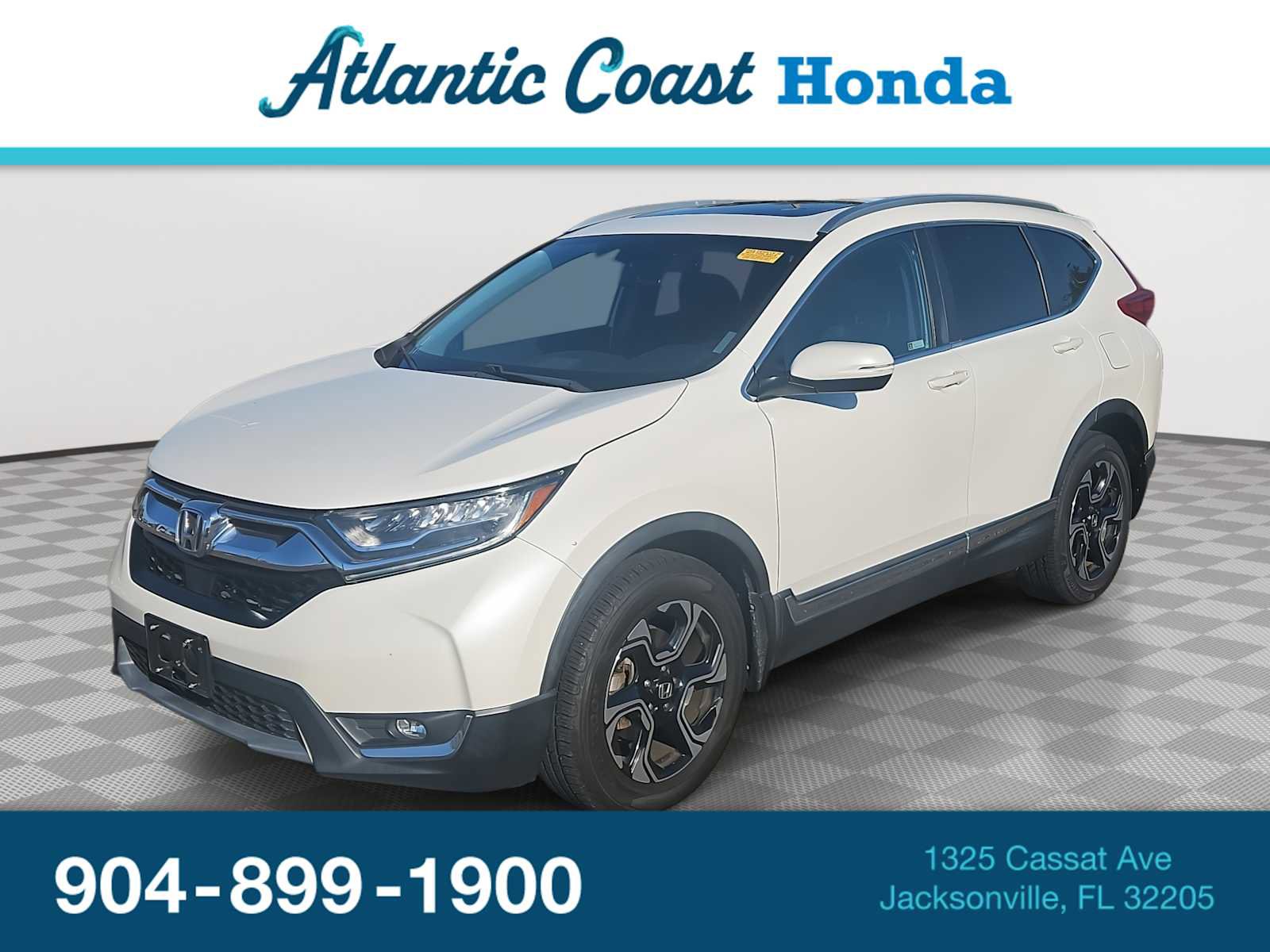 Used 2018 Honda CR-V Touring image 1