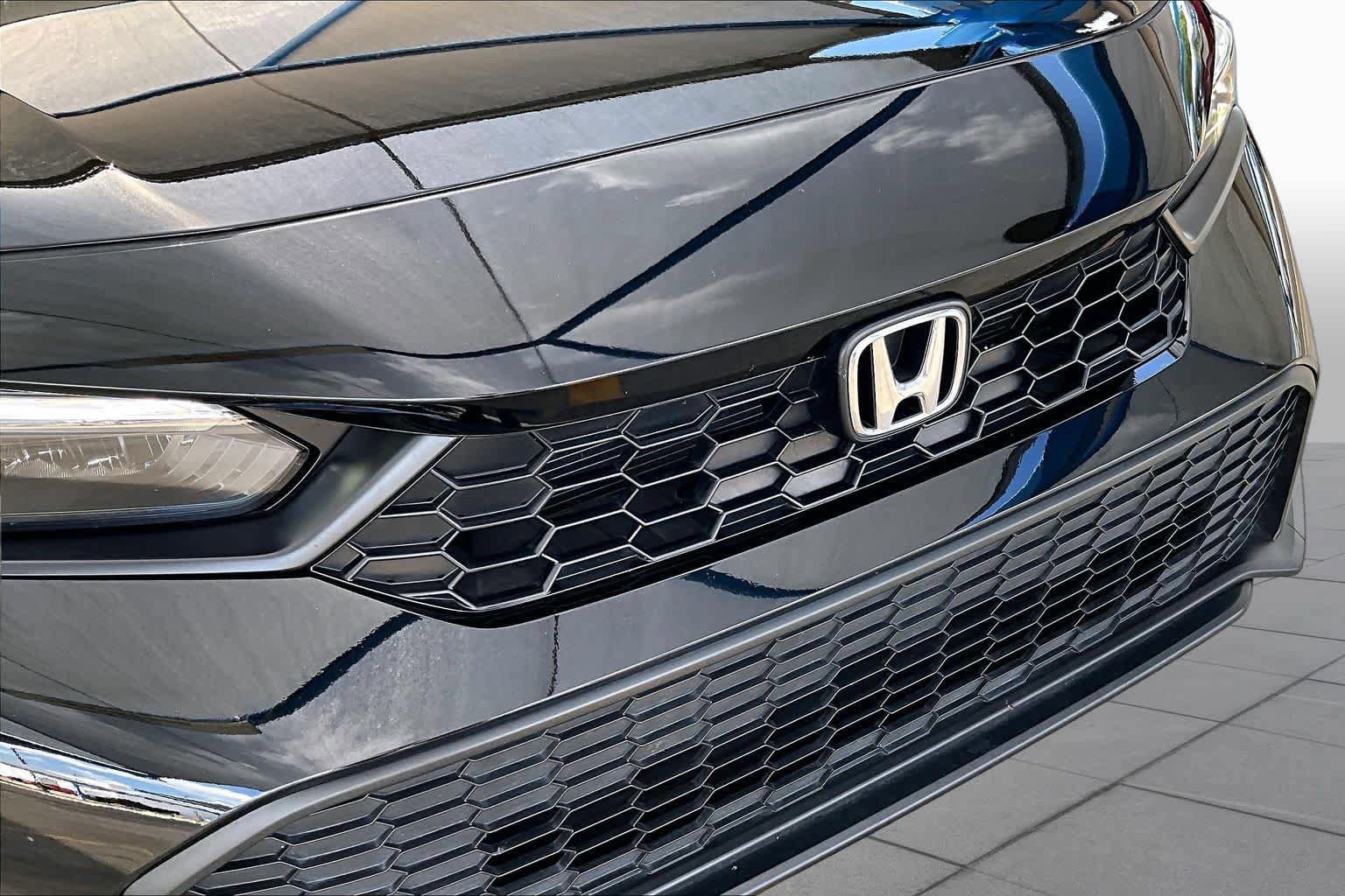 Certified 2025 Honda Civic Sport image 30