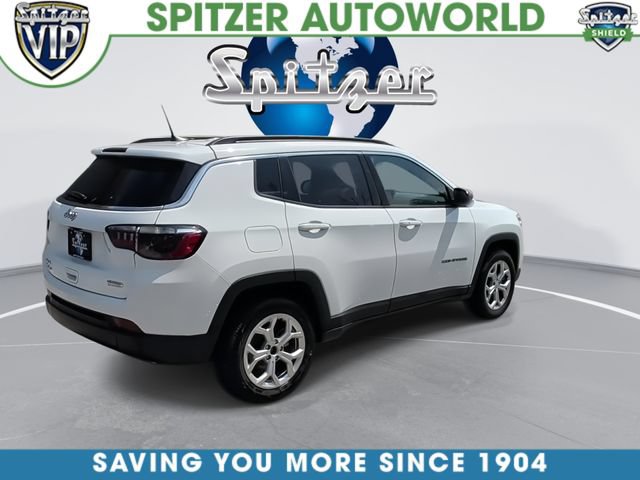 Used 2024 Jeep Compass Latitude AWD/4WD image 9