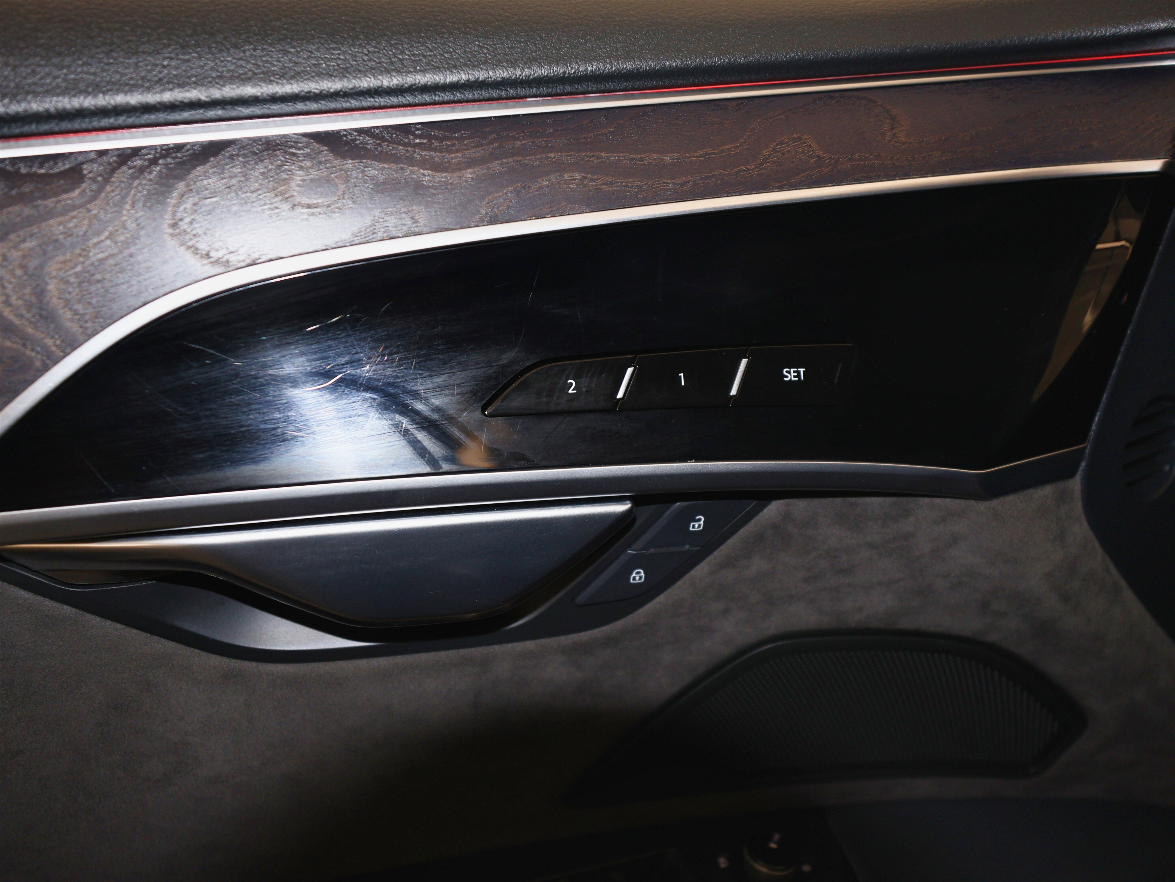 Used 2020 Audi A8 L 4.0T w/ Executive Package image 32