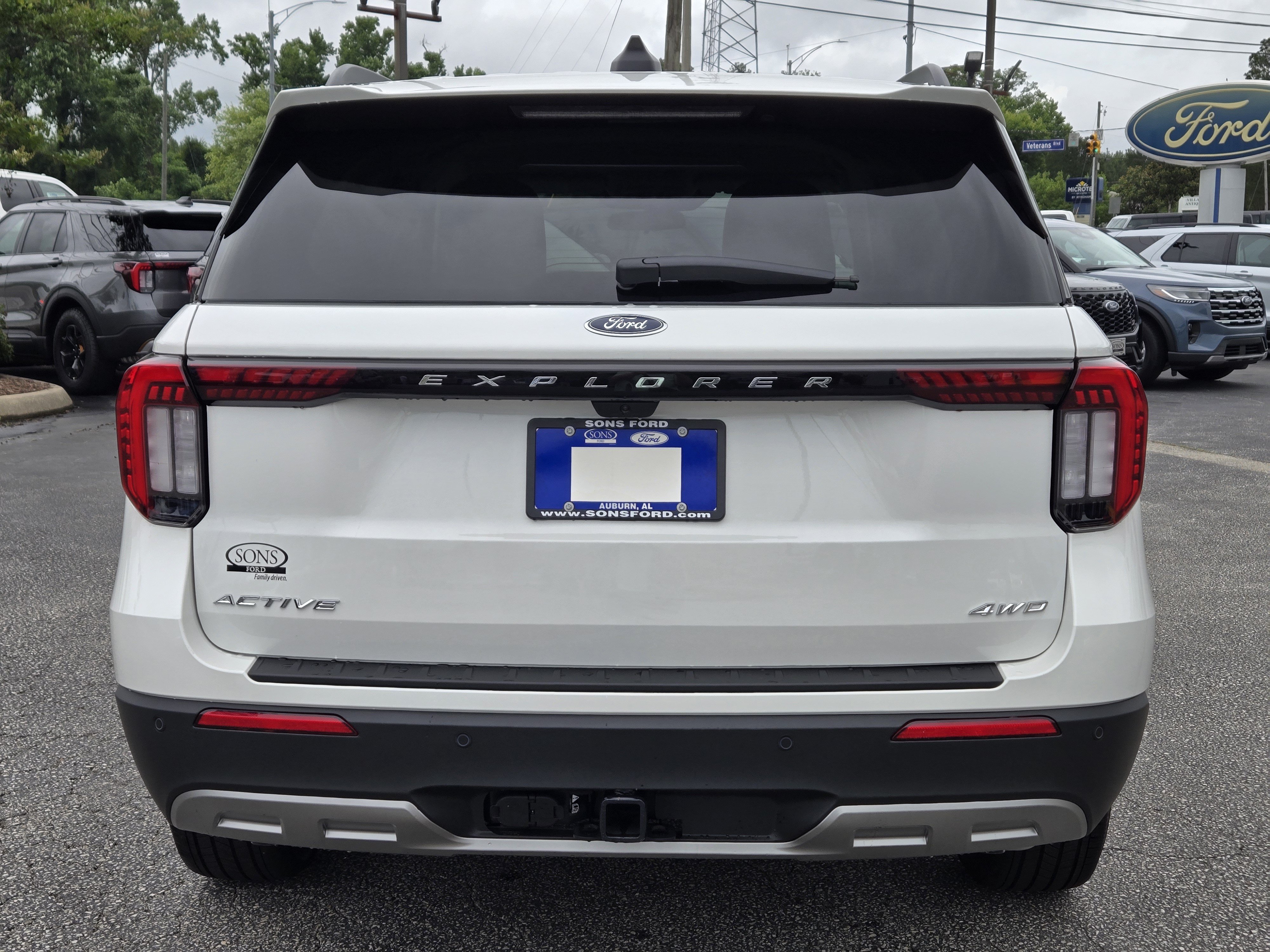 New 2026 Ford Explorer Active w/ Active Comfort Package AWD/4WD image 9