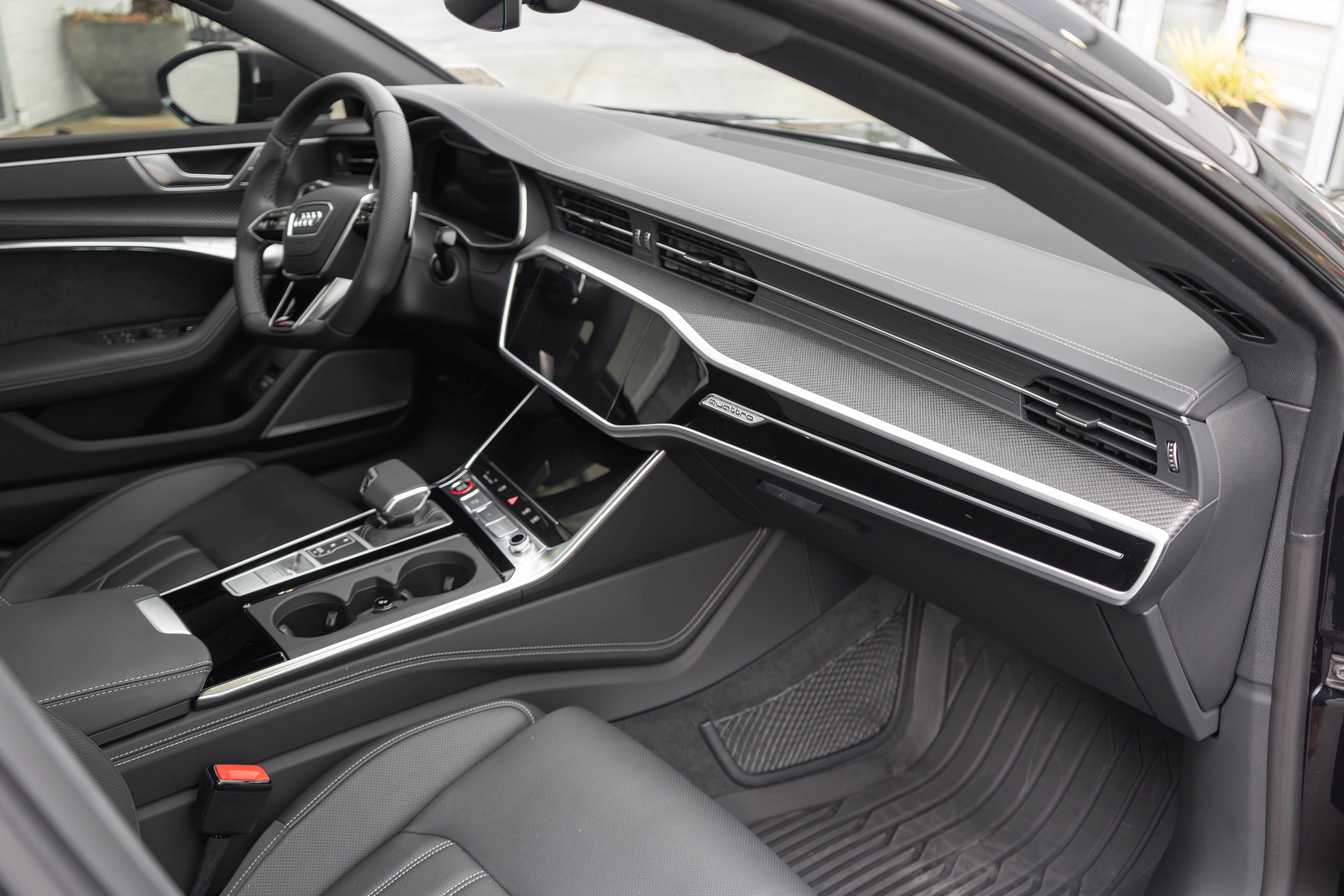 Used 2025 Audi RS 7 Performance image 29