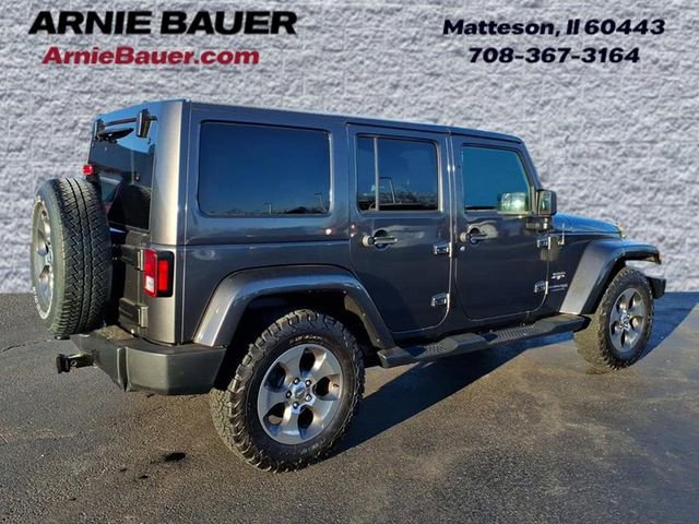 Used 2018 Jeep Wrangler Unlimited Sahara w/ Connectivity Group image 7