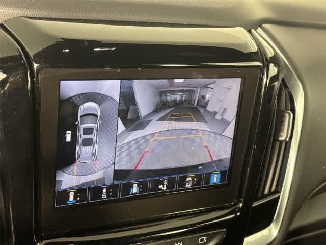 Used 2023 Chevrolet Traverse LT w/ LT Premium Package AWD/4WD image 17