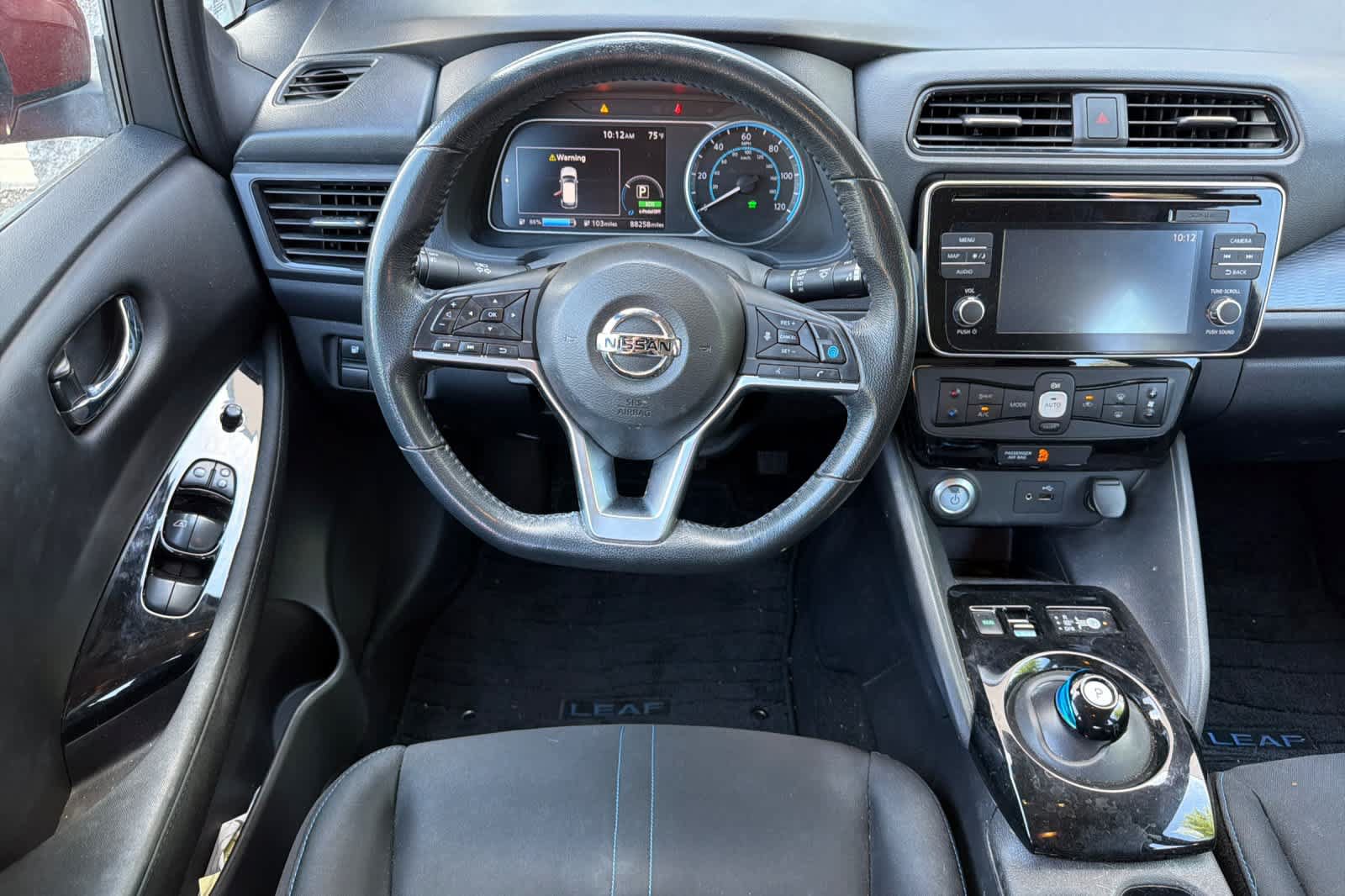 Used 2018 Nissan Leaf SV w/ SV Technology Package FWD image 16
