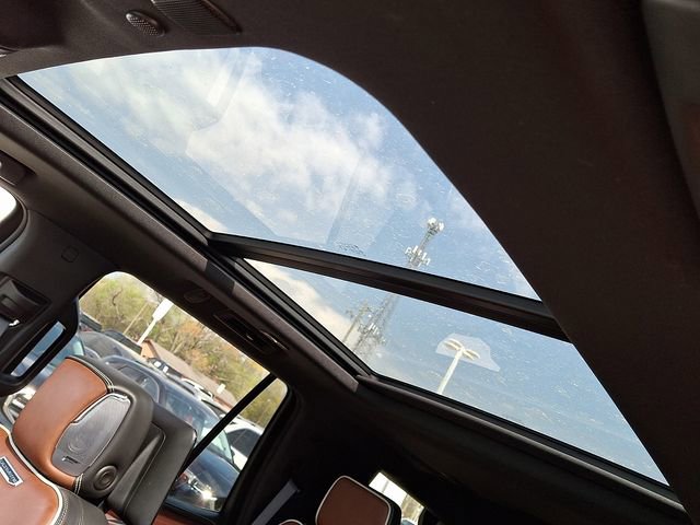 Used 2024 GMC Yukon Denali Ultimate image 13