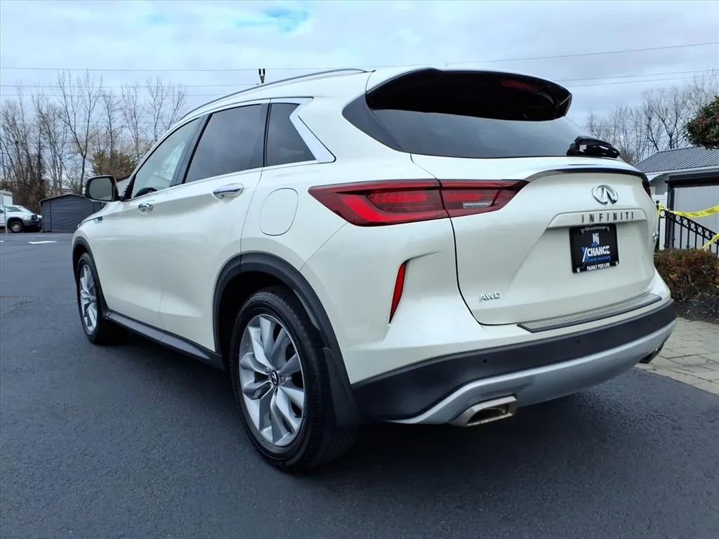 Used 2022 INFINITI QX50 Essential image 5