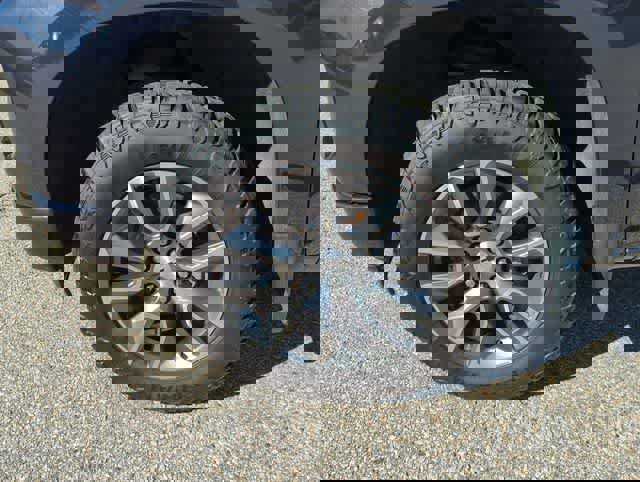 Certified 2022 Chevrolet Silverado 1500 RST image 32