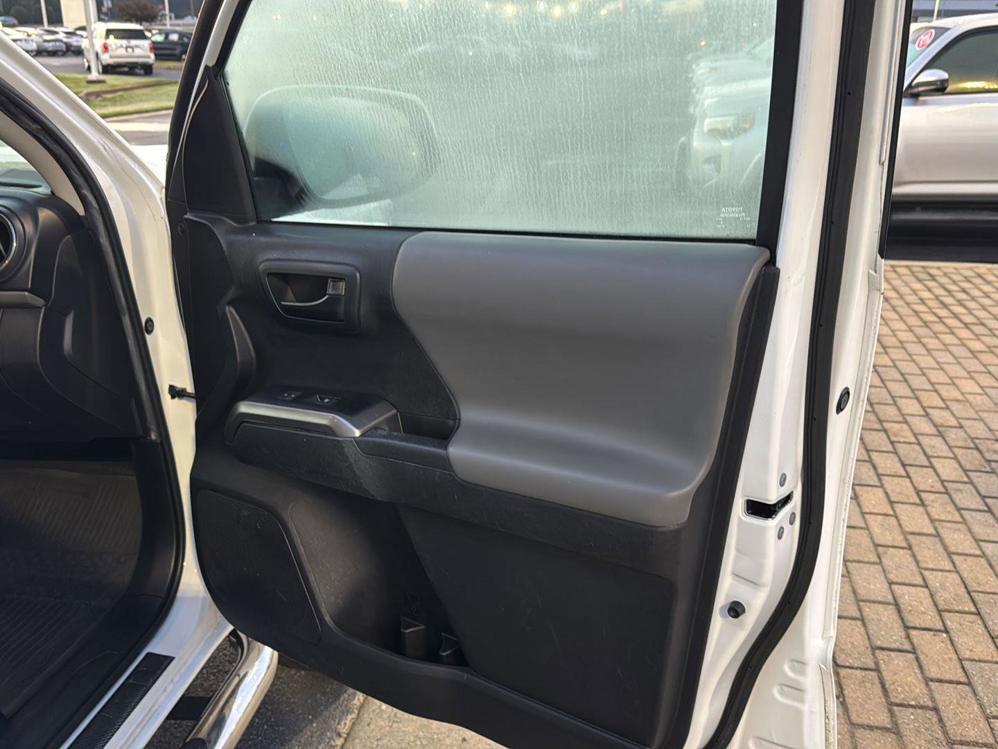 Certified 2022 Toyota Tacoma SR5 image 12