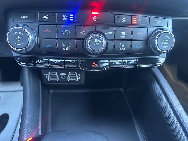 Used 2023 Dodge Durango GT image 32