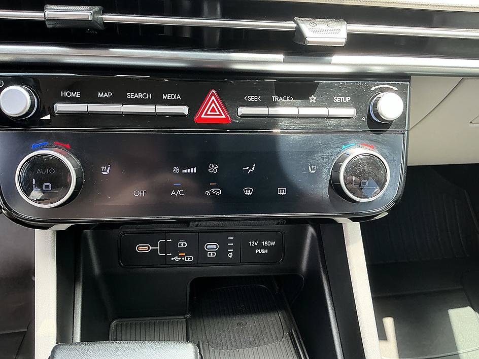 Used 2025 Hyundai Tucson SEL FWD image 19