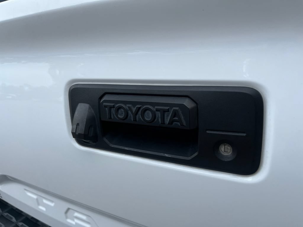 Used 2020 Toyota Tacoma TRD Sport w/ TRD Premium Sport Package AWD/4WD image 44