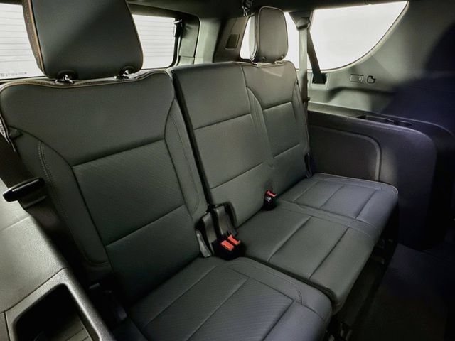 Used 2026 GMC Yukon XL AT4 w/ AT4 Premium Plus Package AWD/4WD image 30