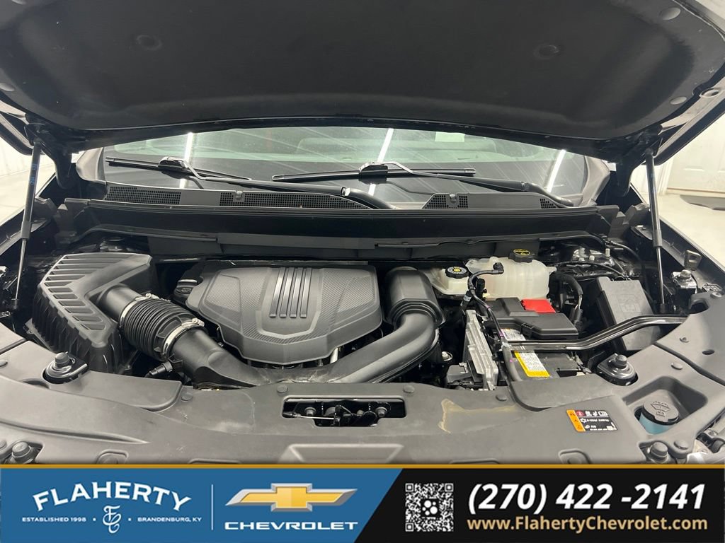 Used 2024 Chevrolet Traverse RS w/ LPO, Floor Liner Package AWD/4WD image 16