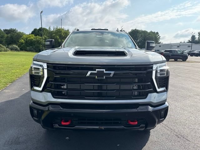 New 2026 Chevrolet Silverado 2500 LTZ w/ LTZ Plus Package AWD/4WD image 8