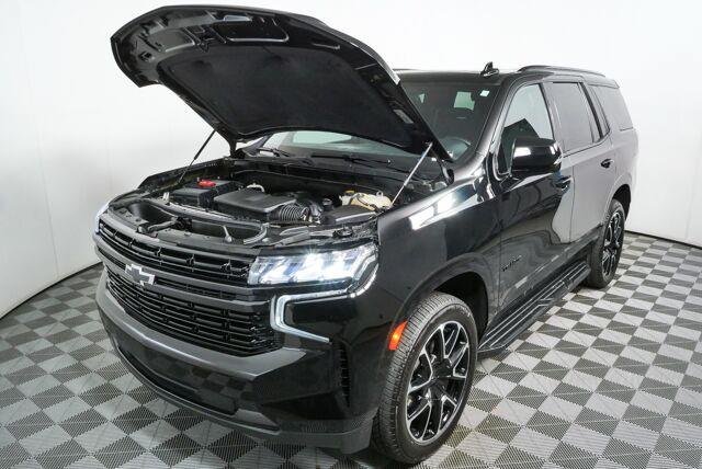Certified 2024 Chevrolet Tahoe RST w/ Sport Performance Package AWD/4WD image 33