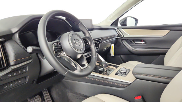 Used 2025 MAZDA CX-70 Plug-In Hybrid w/ Premium Pkg AWD/4WD image 12