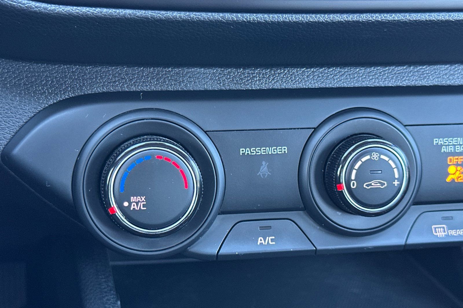 Certified 2024 Kia Forte LXS w/ LXS Technology Package image 29